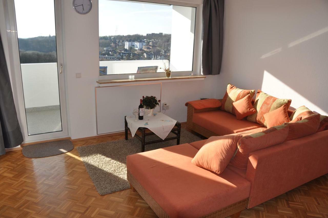 Ferienwohnung Weitblick Velbert Bagian luar foto