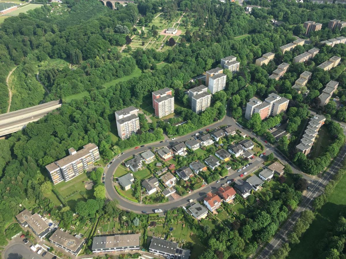 Ferienwohnung Weitblick Velbert Bagian luar foto